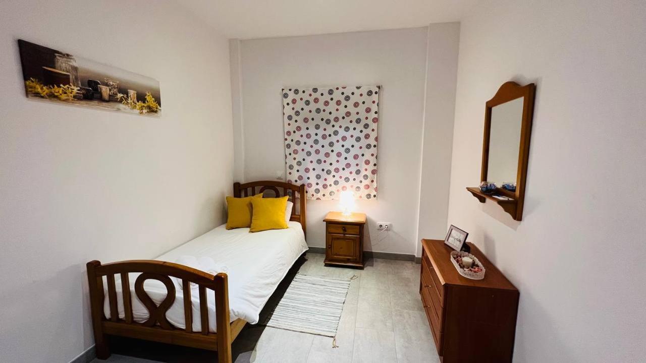 Habitacion En Virgen Del Rocio Севилья Экстерьер фото